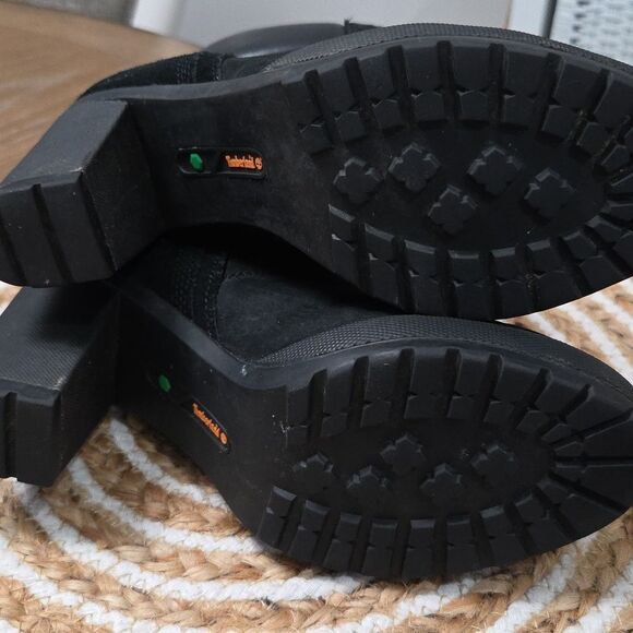 Timberland Womans Black Suede Heeled Booties, Size 6 - Picture 8 of 11